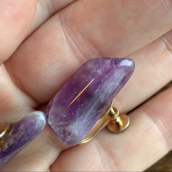 Vintage | Purple Natural Stone Gold Tone Screwback Earrings & Pendant (no chain) - Picture 13 of 16